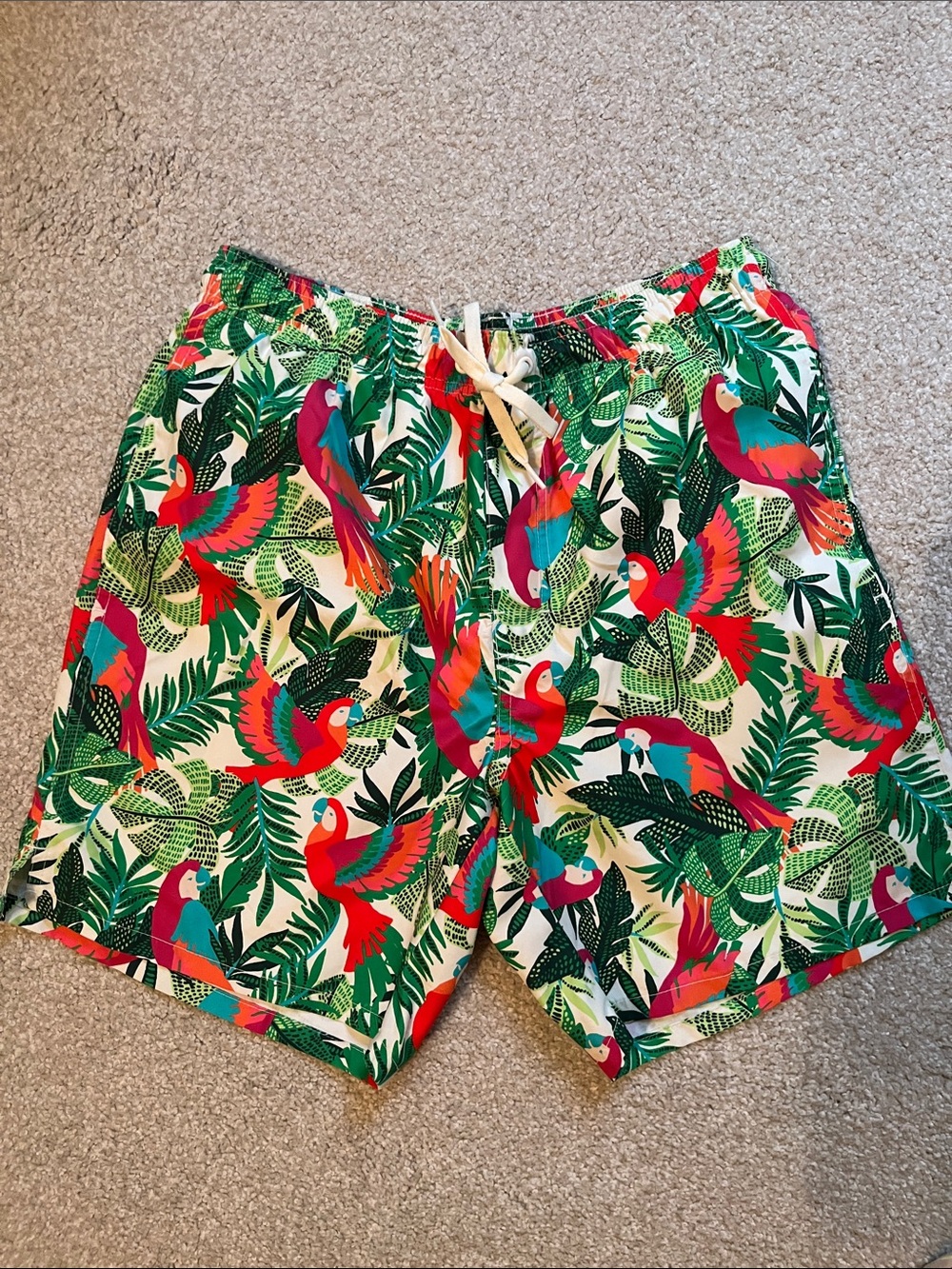 Old Navy Tropical Parrot Print Swim Board Shorts NWOT* men’s size S